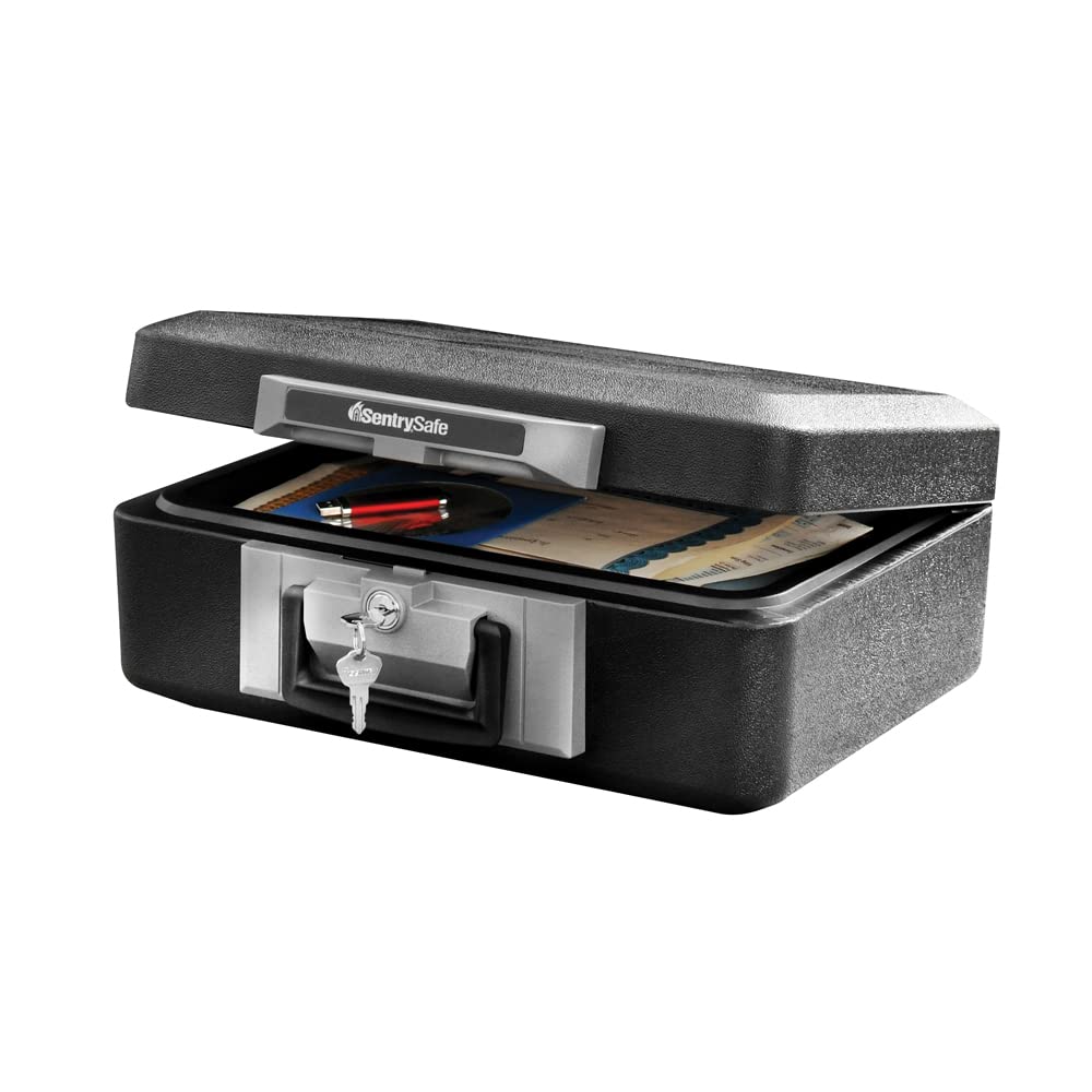 SentrySafe Feuerfester Safe mit Schlüsselschloss, Truhensafe mit Tragegriff zur Sicherung von Geld, Schmuck, Dokumenten, 7,1 Liter, 16 x 38,9 x 30,7 cm, 1160