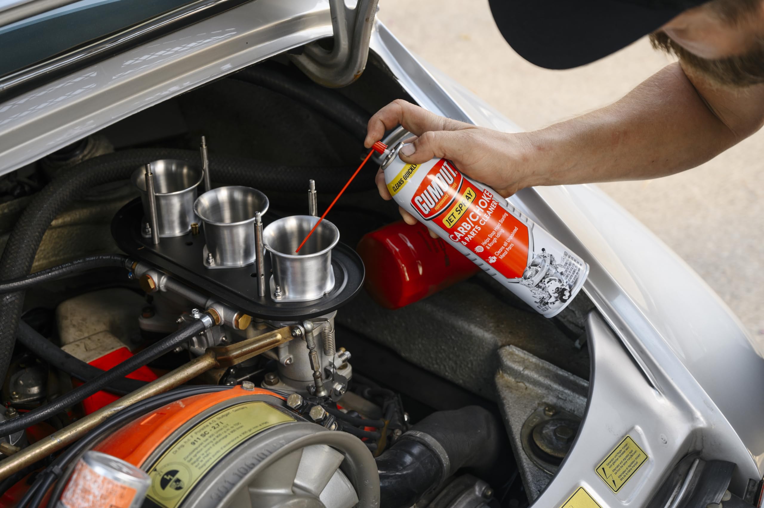 Gumout 800002231 Carb/Choke Carburetor Cleaner Spray, Carb Intake Valve Cleaner, Cleans Gum, Varnish & Dirt Inside & Outside Carburetor Chamber & Prevents Future Build Up Saving on Fuel Economy 14Oz.