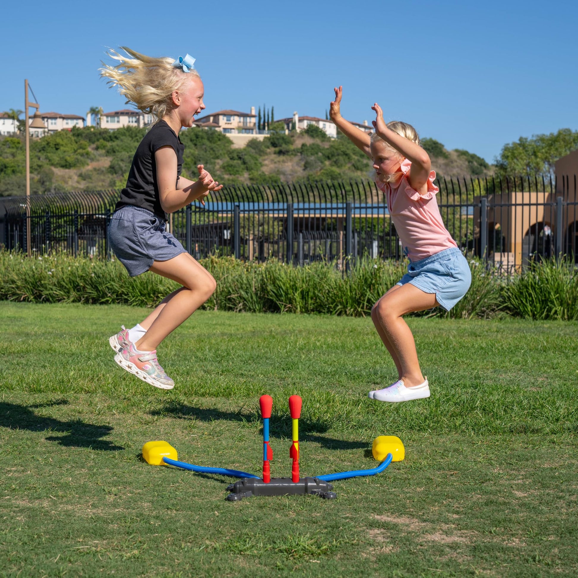 Stomp Rocket Original Dueling Rocket Launcher for Kids, 8 Rockets - Fun Backyard & Outdoor Kids Toys Gifts for Boys & Girls -Toy Foam Blaster Set Soars 200ft - Multi-Player Launcher Stand
