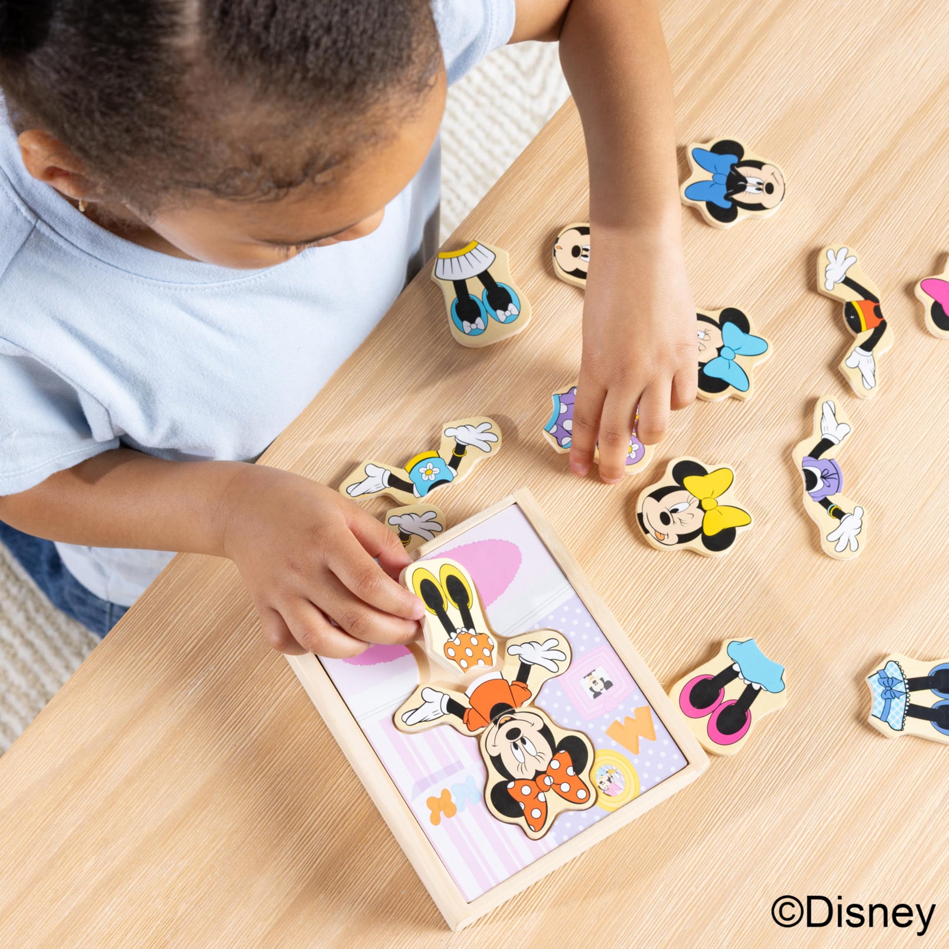 Melissa & Doug Disney Minnie Mouse Dress-Up Puzzle, 18 Pieces Mix and Match Outfits, Sorting & Matching Toy with Storage Case, Educational Puzzle for Toddlers Ages 3+