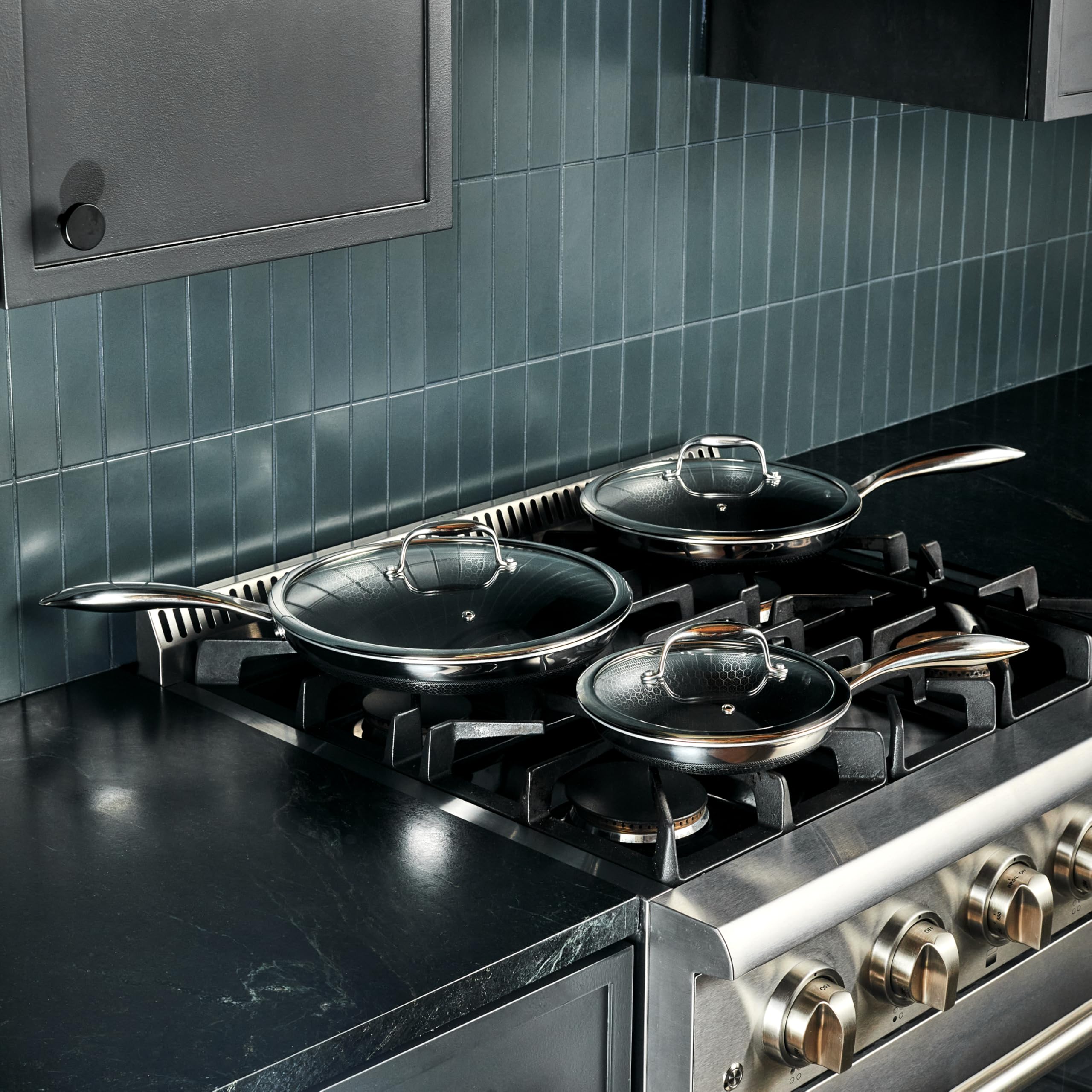 HexClad Hybrid Nonstick 6-Piece Fry Pan Set, 8, 10, and 12-Inch Frying Pans with Tempered Glass Lids, Stay-Cool Handles, Dishwasher-Friendly, Induction Ready, Compatible with All Cooktops